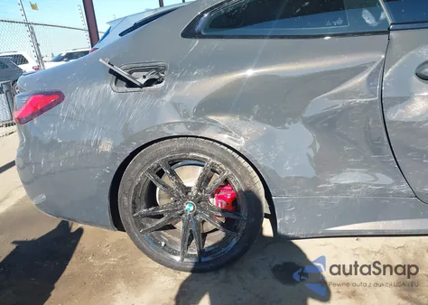 2022 BMW M440Xi xDrive z USA, uszkodzony, nr VIN WBA13AR05NCJ90711